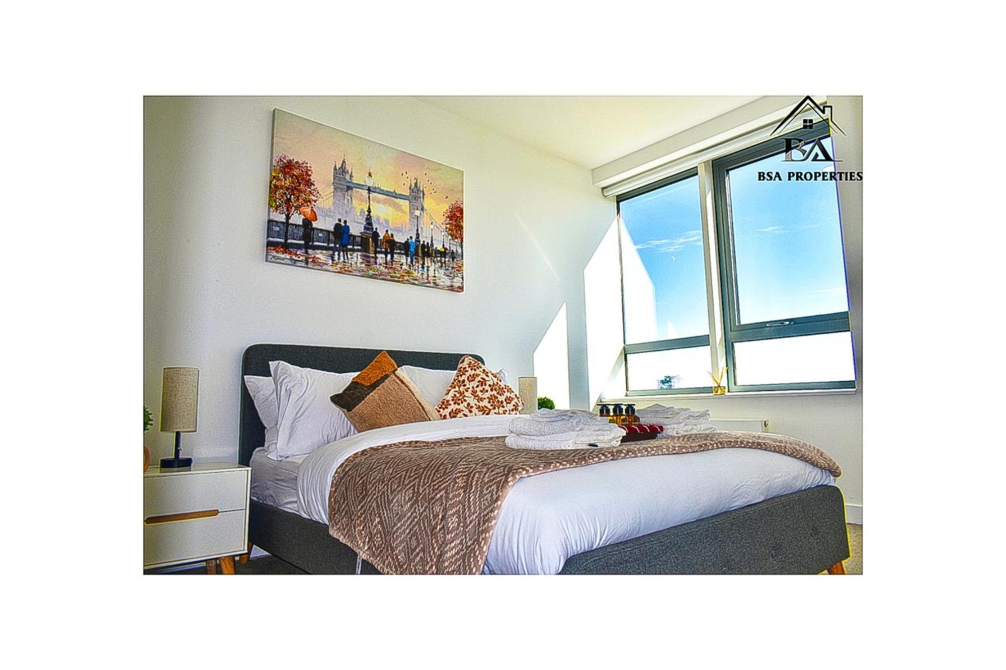 City Centre Apartment Close To Ascot & Legoland Sleep Upto 4 Guests - Parking On Request! Бракнелл Екстер'єр фото